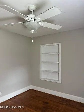 $2,600 | 303 South Oak Street, Greenville, NC 27858