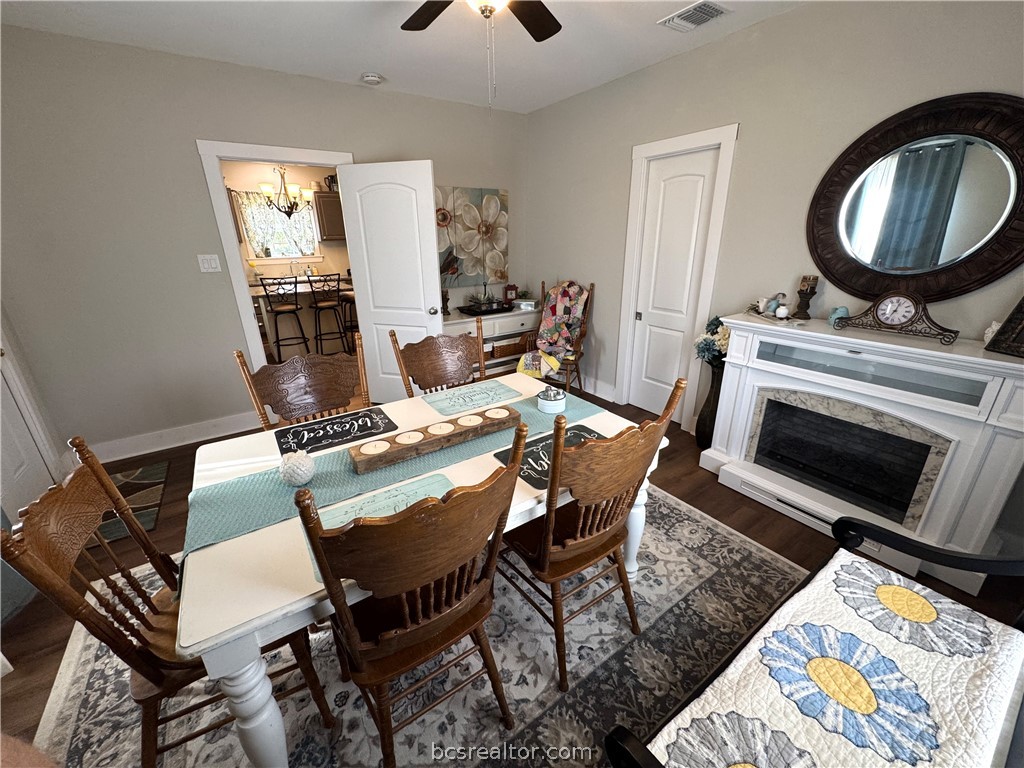 10390 Hedrick Road Hearne, TX 77859 - Photo 23 of 34 dining room with kitchen in background