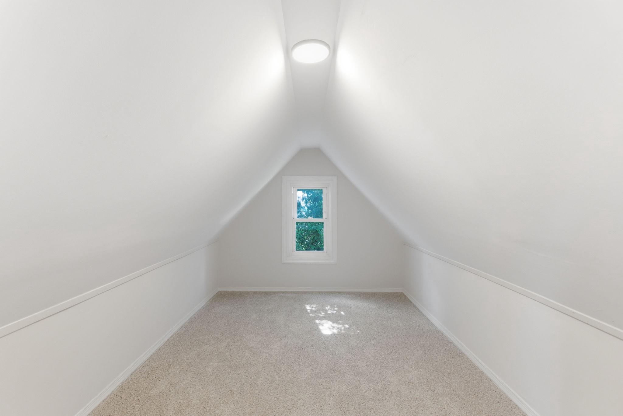 305 Gralan Road Catonsville, MD 21228 - Photo 20 of 38 Attached upper bedroom space - use your creativity