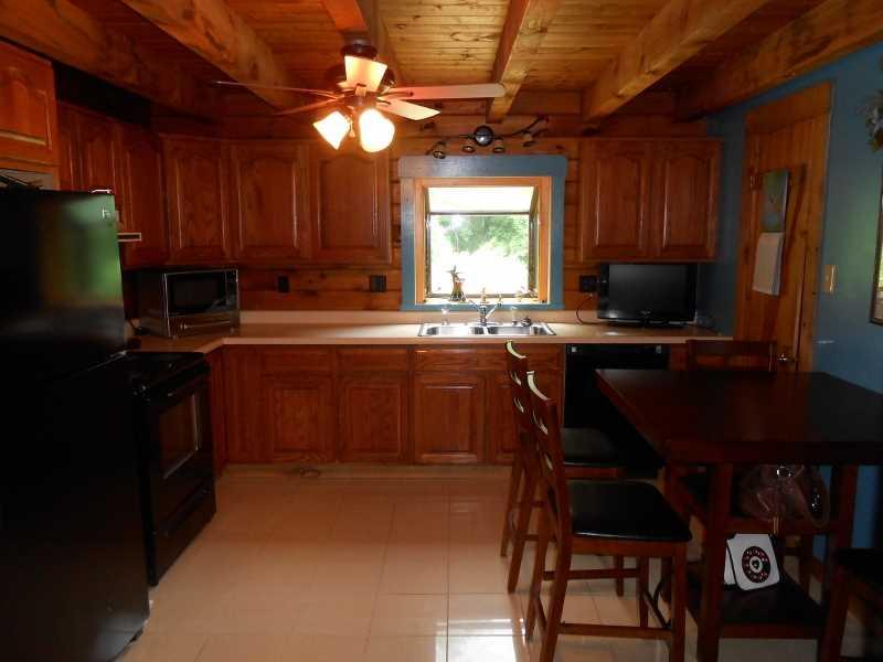 360 Ringland Ridge Road Amity, PA 15311 - Photo 8 of 25 Kitchen.