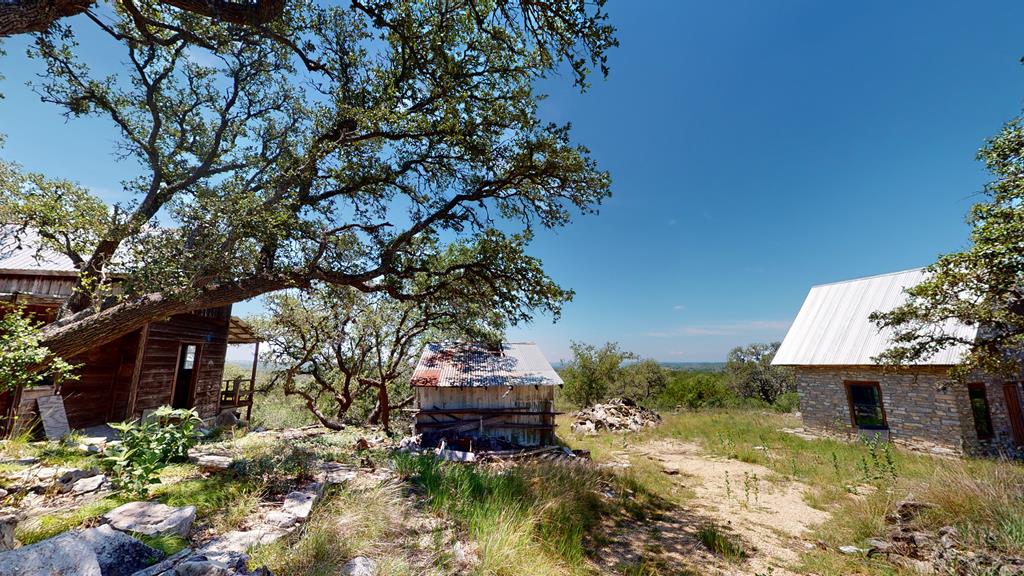 100 Joe W Road Fredericksburg, TX 78624 - Photo 19 of 25 Gallery Image 19