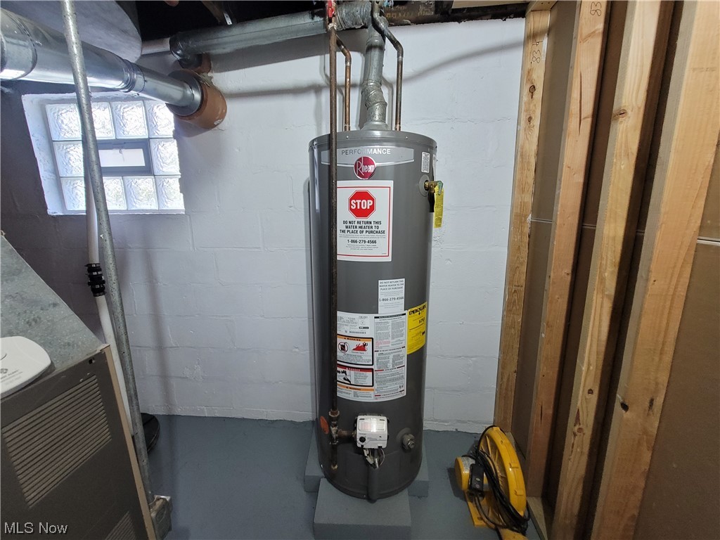 4166 Sherman Road Kent, OH 44240 - Photo 31 of 33 Utility room featuring water heater