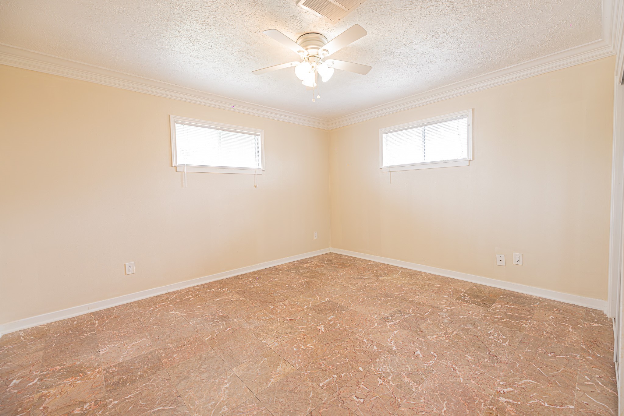 4113 Edison Street Houston, TX 77009 - Photo 21 of 27