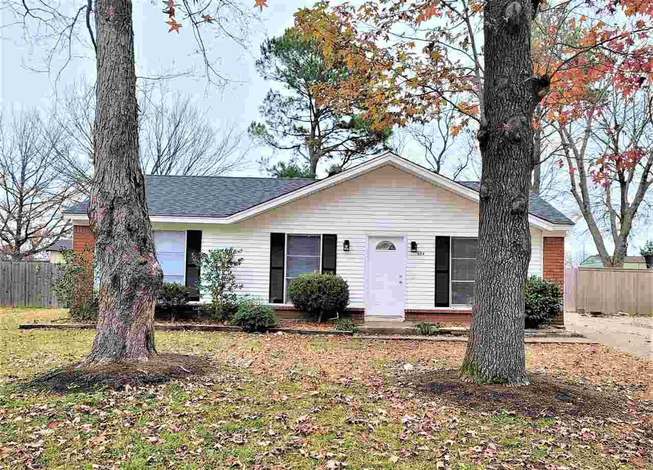 984 Greenview Road Collierville, TN 38017 - Photo 1 of 16