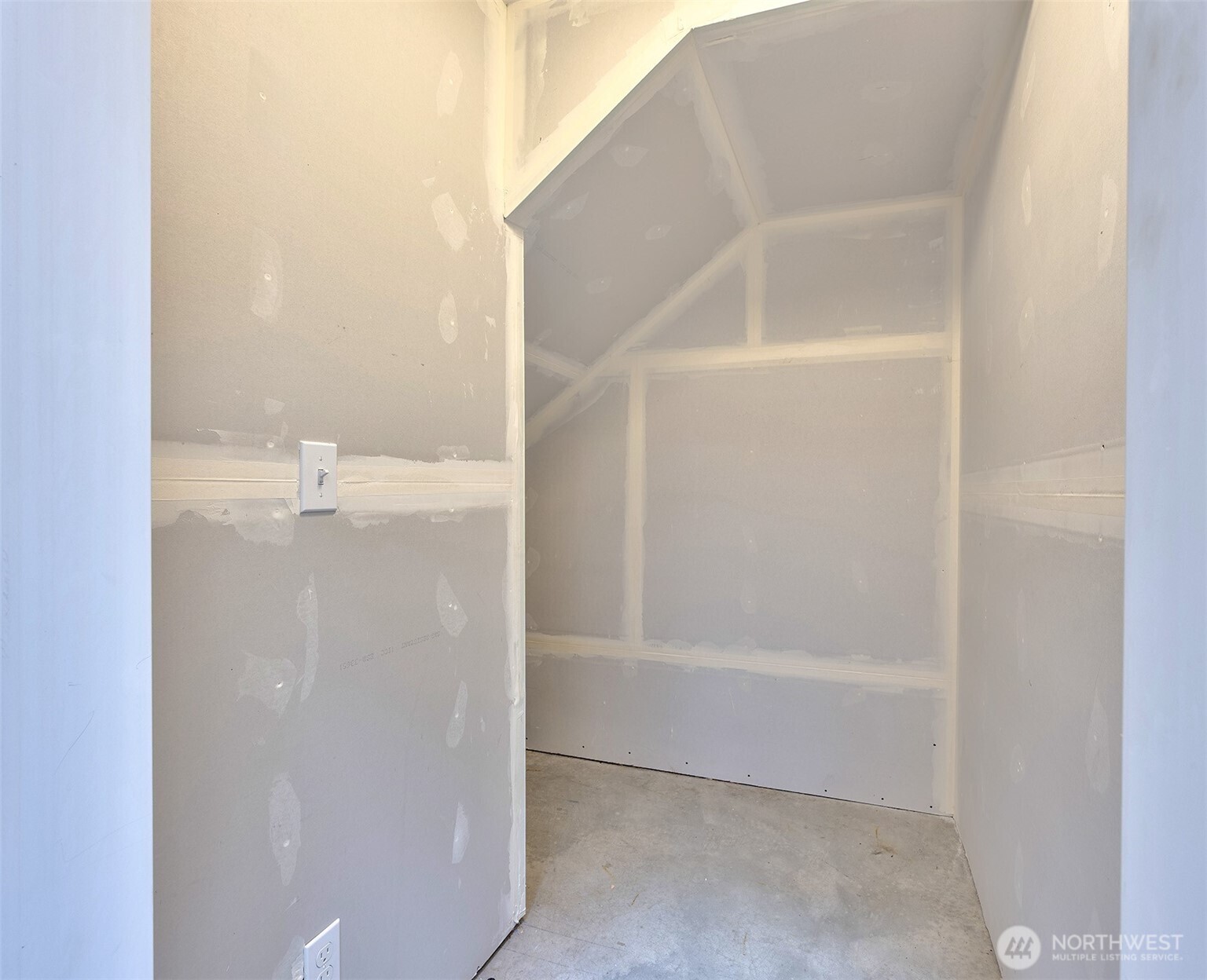 1605 South Washington Street, Unit F Seattle, WA 98144 - Photo 19 of 23