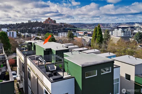 $599,950 | 1605 South Washington Street, Unit F, Seattle, WA 98144