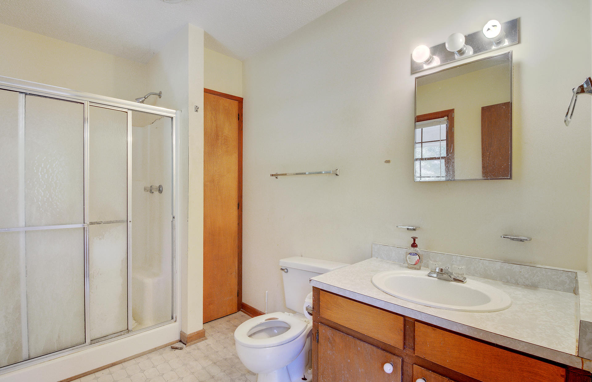 933 Pellum Road Walterboro, SC 29488 - Photo 21 of 33 Master Bath