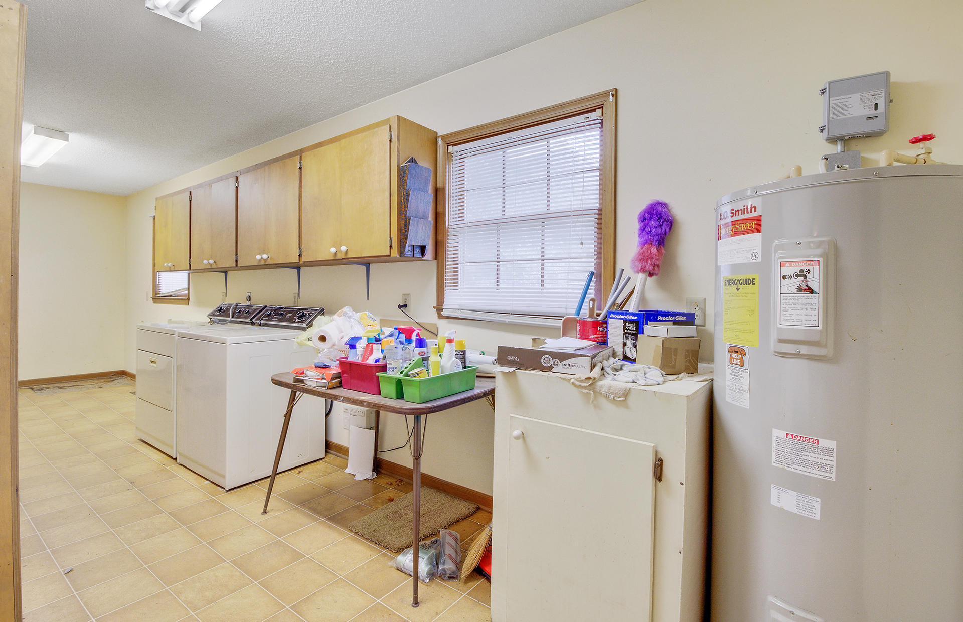 933 Pellum Road Walterboro, SC 29488 - Photo 22 of 33 Immense laundry room/mudroom