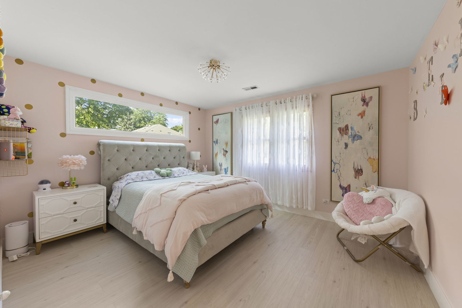 8S452 Bell Drive Naperville, IL 60565 - Photo 36 of 64 a spacious bedroom with a bed and a window