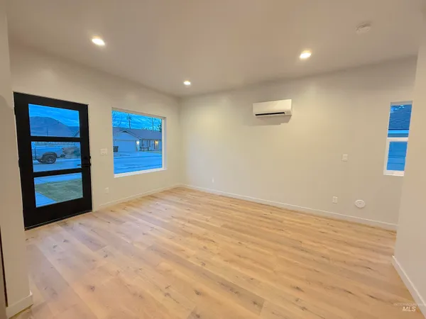 $349,949 | 144 Dovetail Drive, Horseshoe Bend, ID 83629