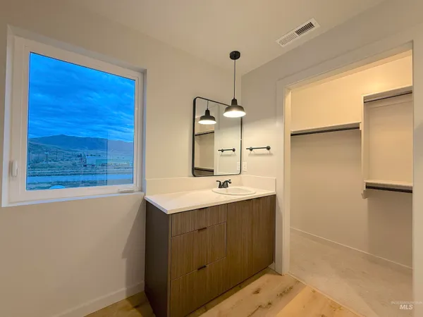 $349,949 | 144 Dovetail Drive, Horseshoe Bend, ID 83629