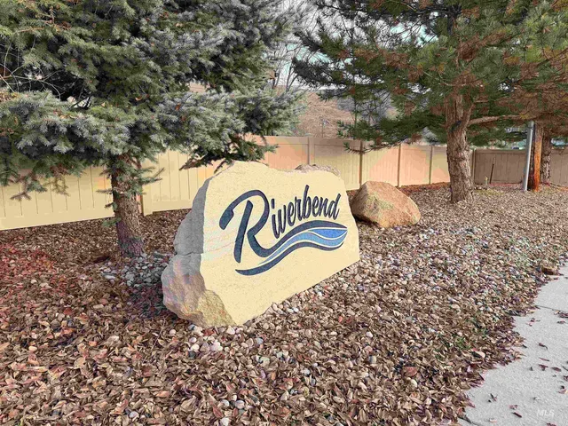 $365,900 | 144 Dovetail Drive, Horseshoe Bend, ID 83629