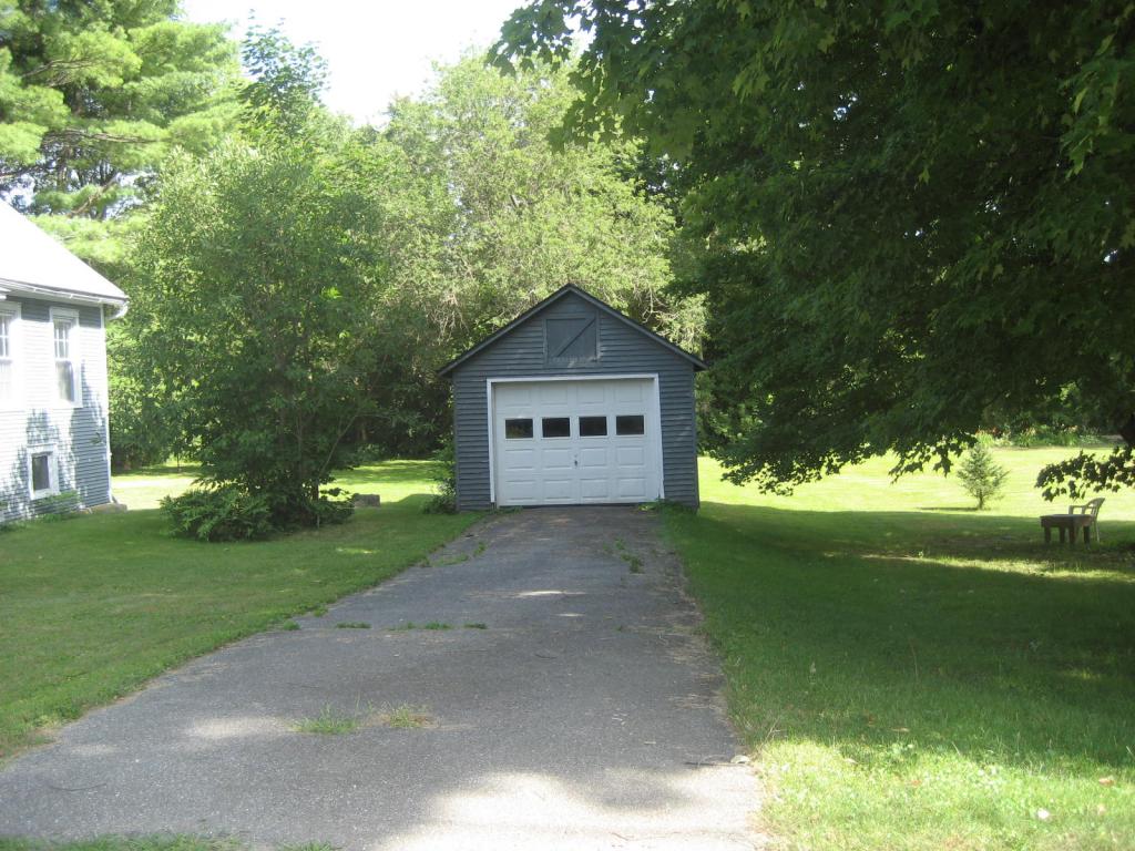 8 Rossiter Street Brandon, VT 05733 - Photo 3 of 19 Gallery Image 3