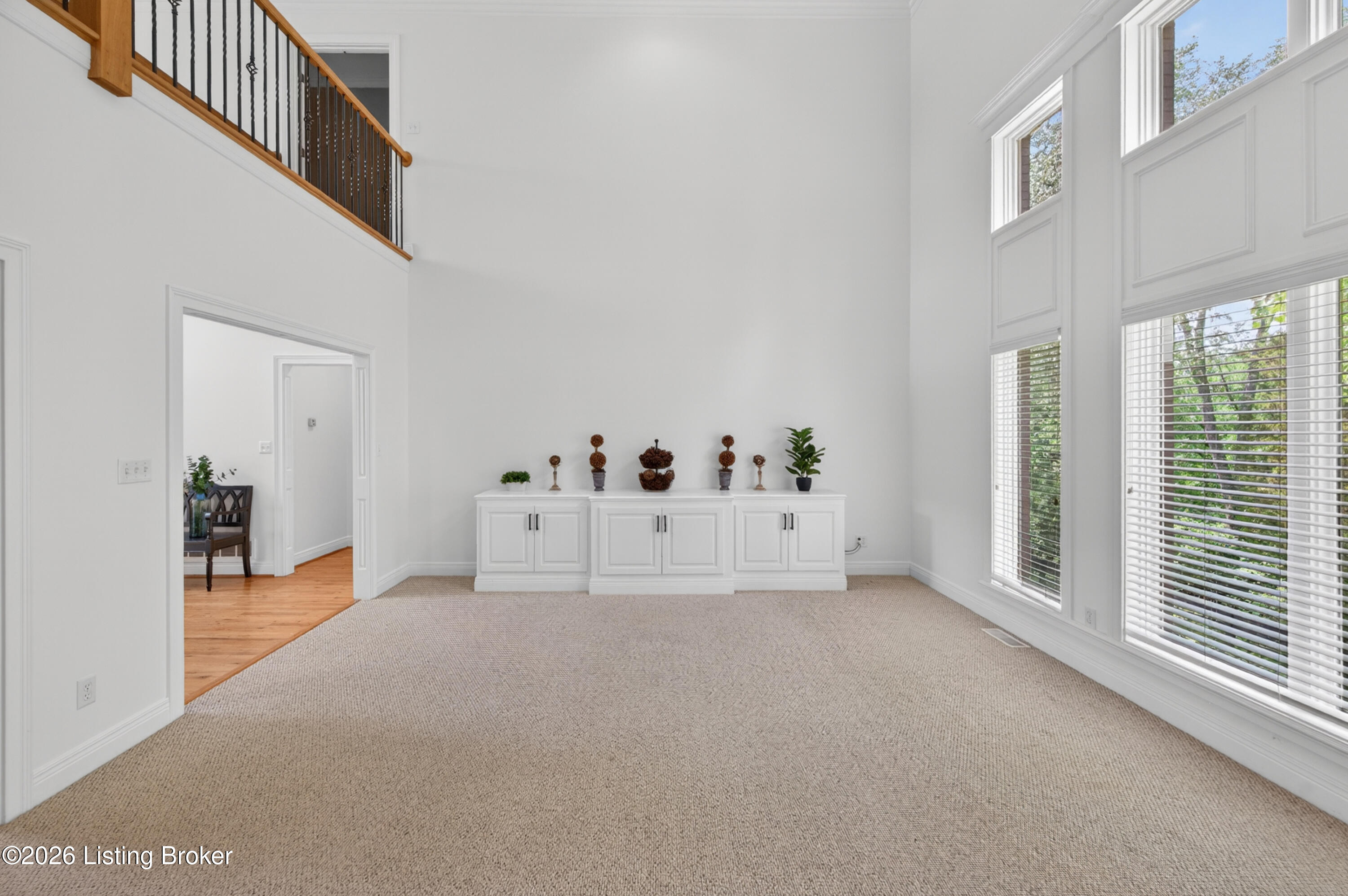 12307 Ridgeview Drive Goshen, KY 40026 - Photo 13 of 79 Living Room