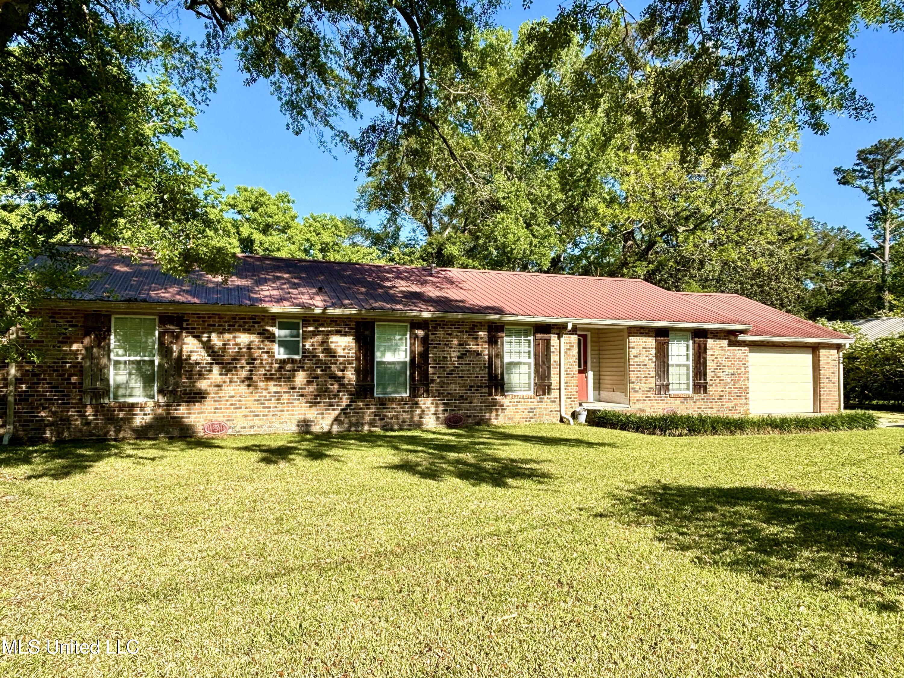 121 Dick Kennedy Road Picayune, MS 39466 - Photo 1 of 22 IMG_5094
