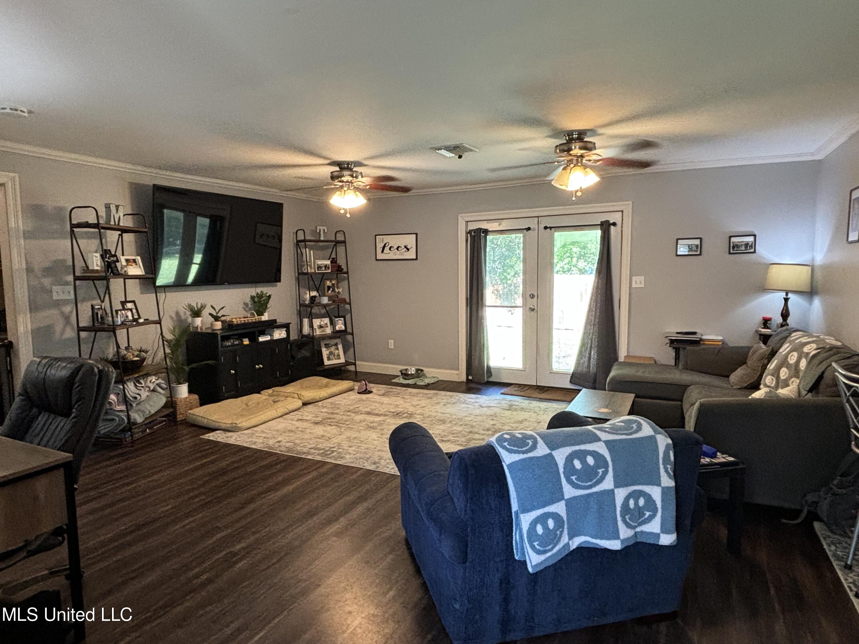 121 Dick Kennedy Road Picayune, MS 39466 - Photo 5 of 22 IMG_5077