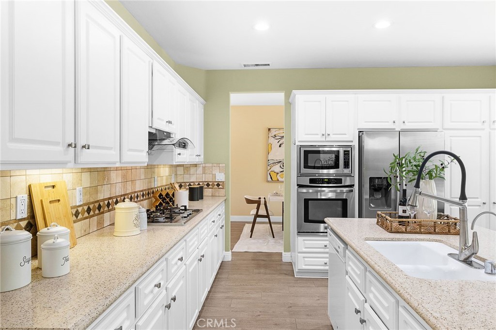 76 Dovecrest Irvine, CA 92620 - Photo 9 of 44