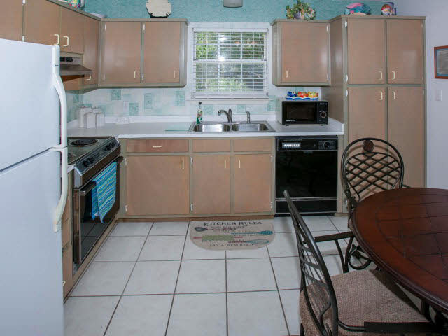 5705 Mobile Avenue Orange Beach, AL 36561 - Photo 10 of 33