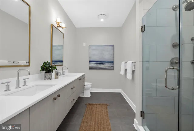 a view of a house with a yard and garage