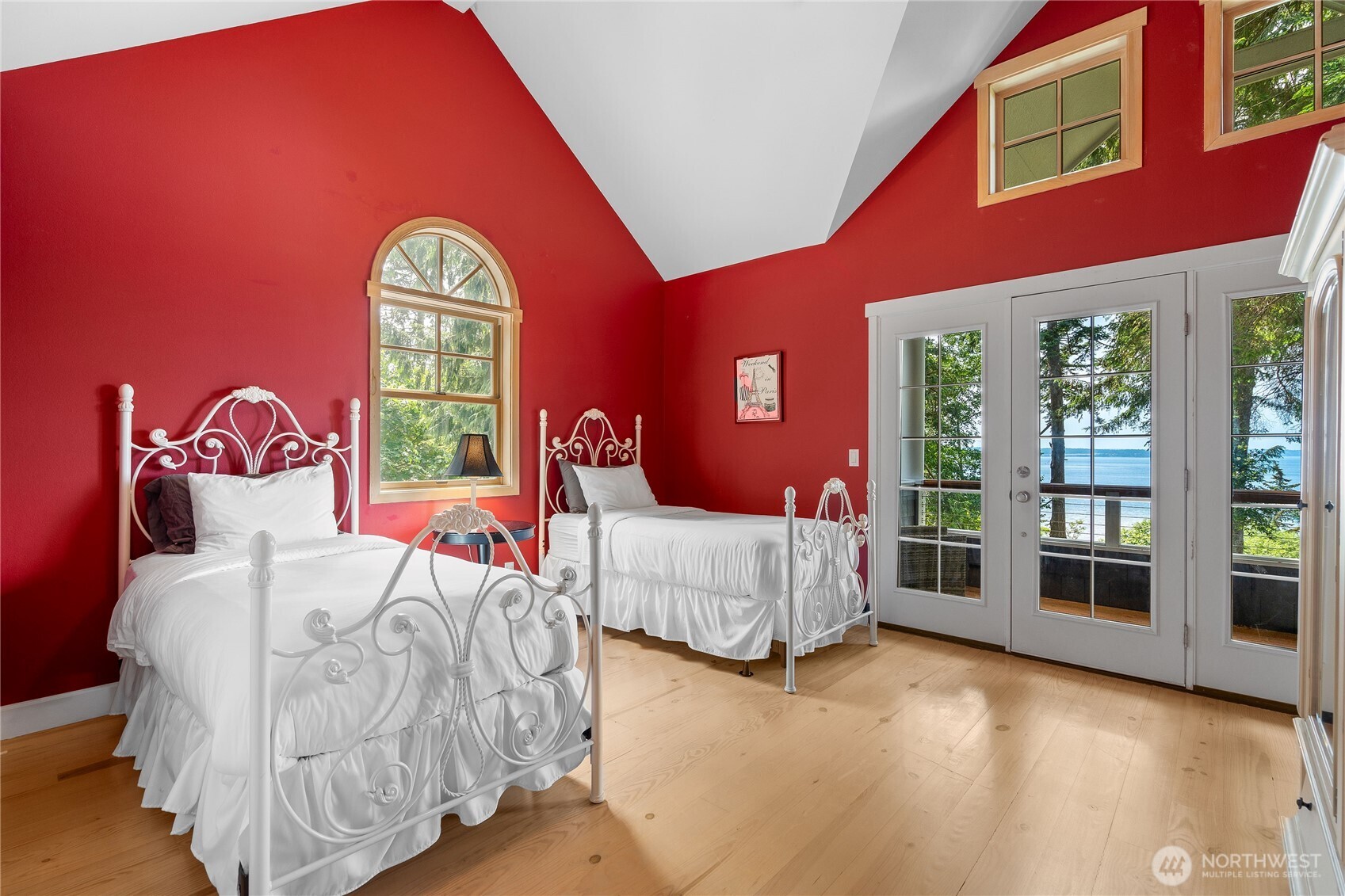 3384 South Smugglers Cove Road Greenbank, WA 98253 - Photo 16 of 40