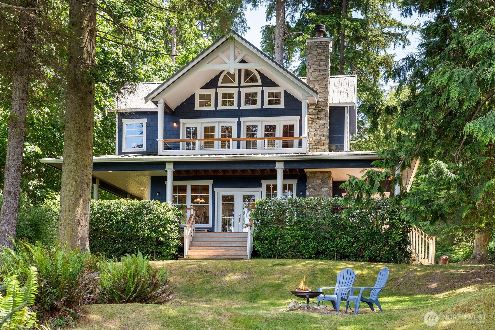 3384 South Smugglers Cove Road Greenbank, WA 98253 - Photo 2 of 40