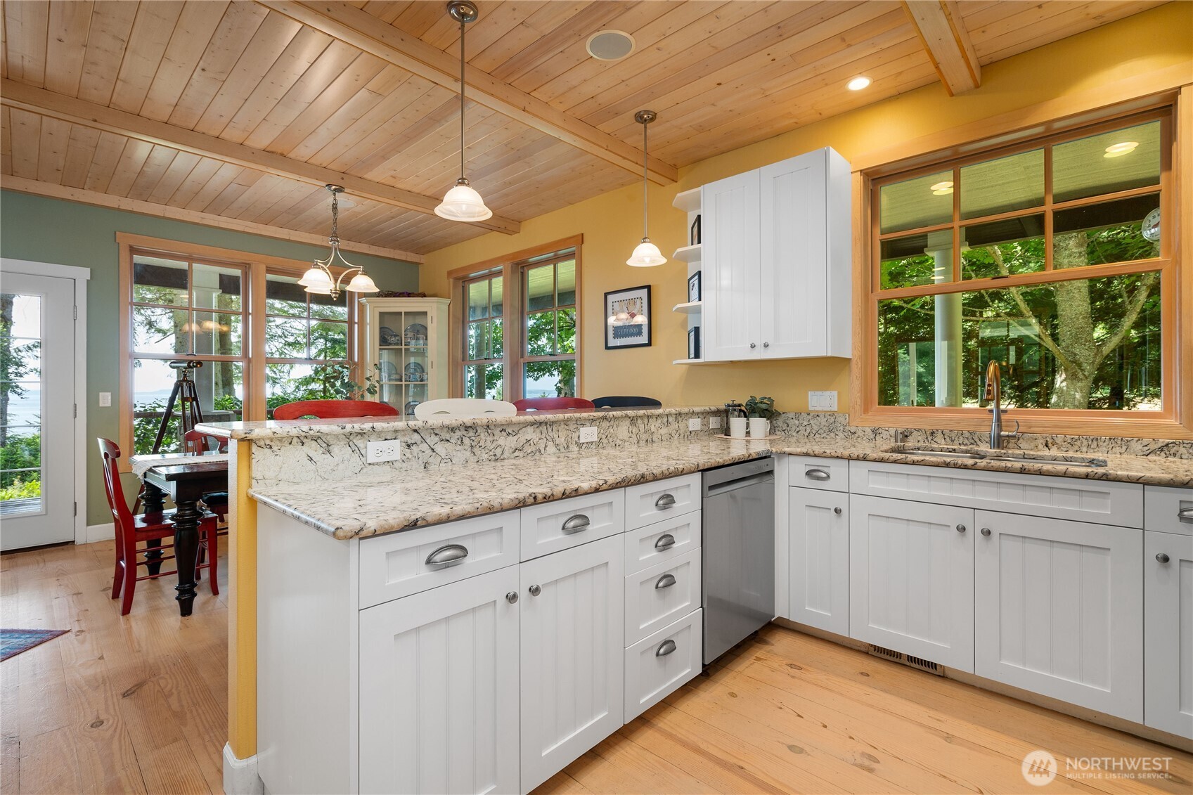 3384 South Smugglers Cove Road Greenbank, WA 98253 - Photo 8 of 40