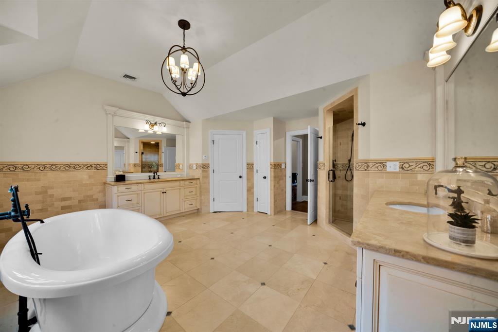 222 Deep Brook Road Wyckoff, NJ 07481 - Photo 31 of 50