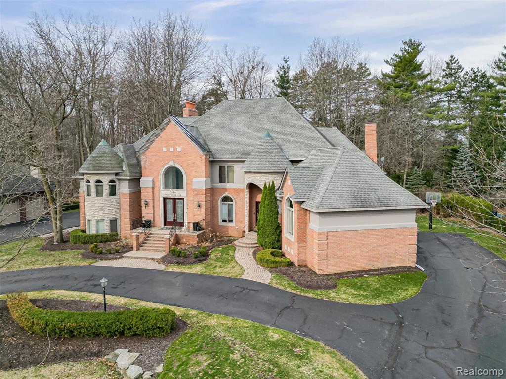 3586 Walnut Brook Drive Rochester Hills, MI 48309 - Photo 2 of 82