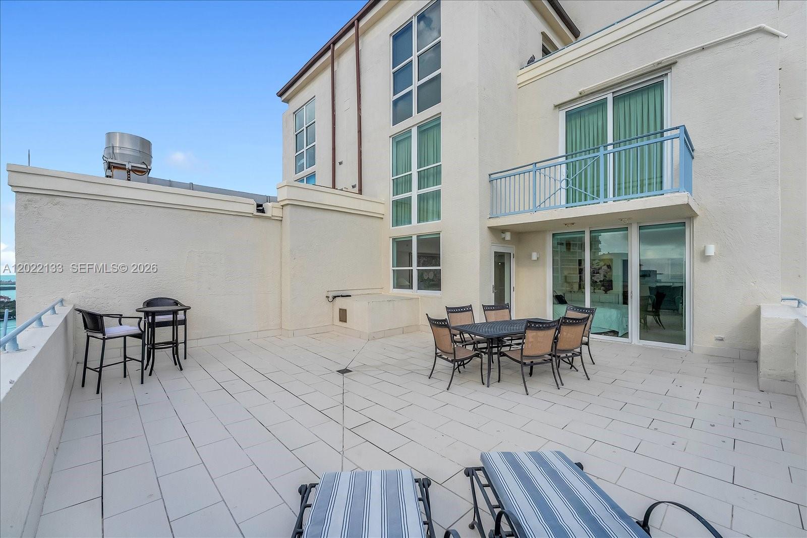 90 Alton Road, Unit PH3203 Miami Beach, FL 33139 - Photo 9 of 30 Photo 9