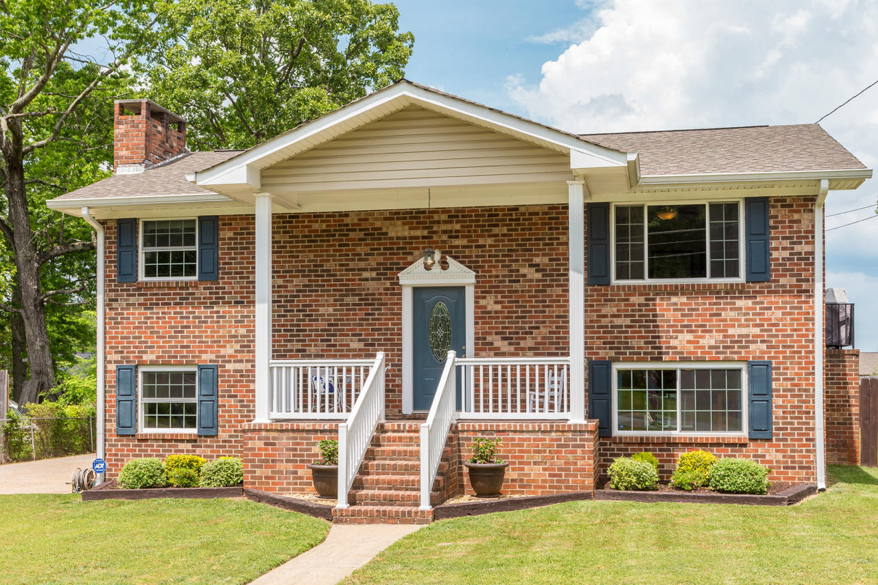 287 Steele Road Rossville, GA 30741 - Photo 1 of 25 287 Steele Road Rossville, GA 30741 - 01