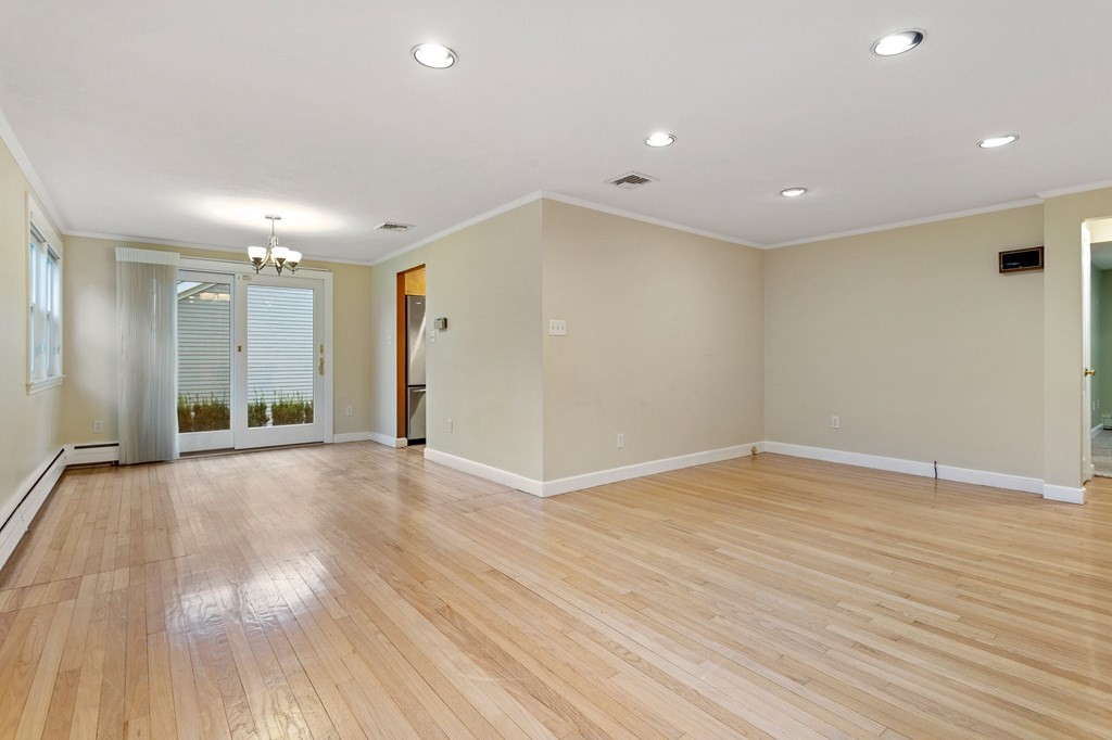 61 Savoy Road Needham, MA 02492 - Photo 4 of 19