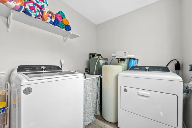 $265,000 | 101 Winding Drive, Houghton Lake, MI 48629