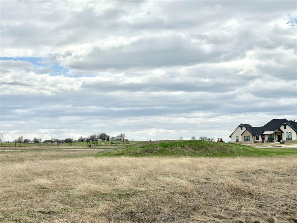 3634 Rd Lindsay Tx 76250 Road Gainesville, TX 76240 - Photo 13 of 15 a view of a lake from a yard