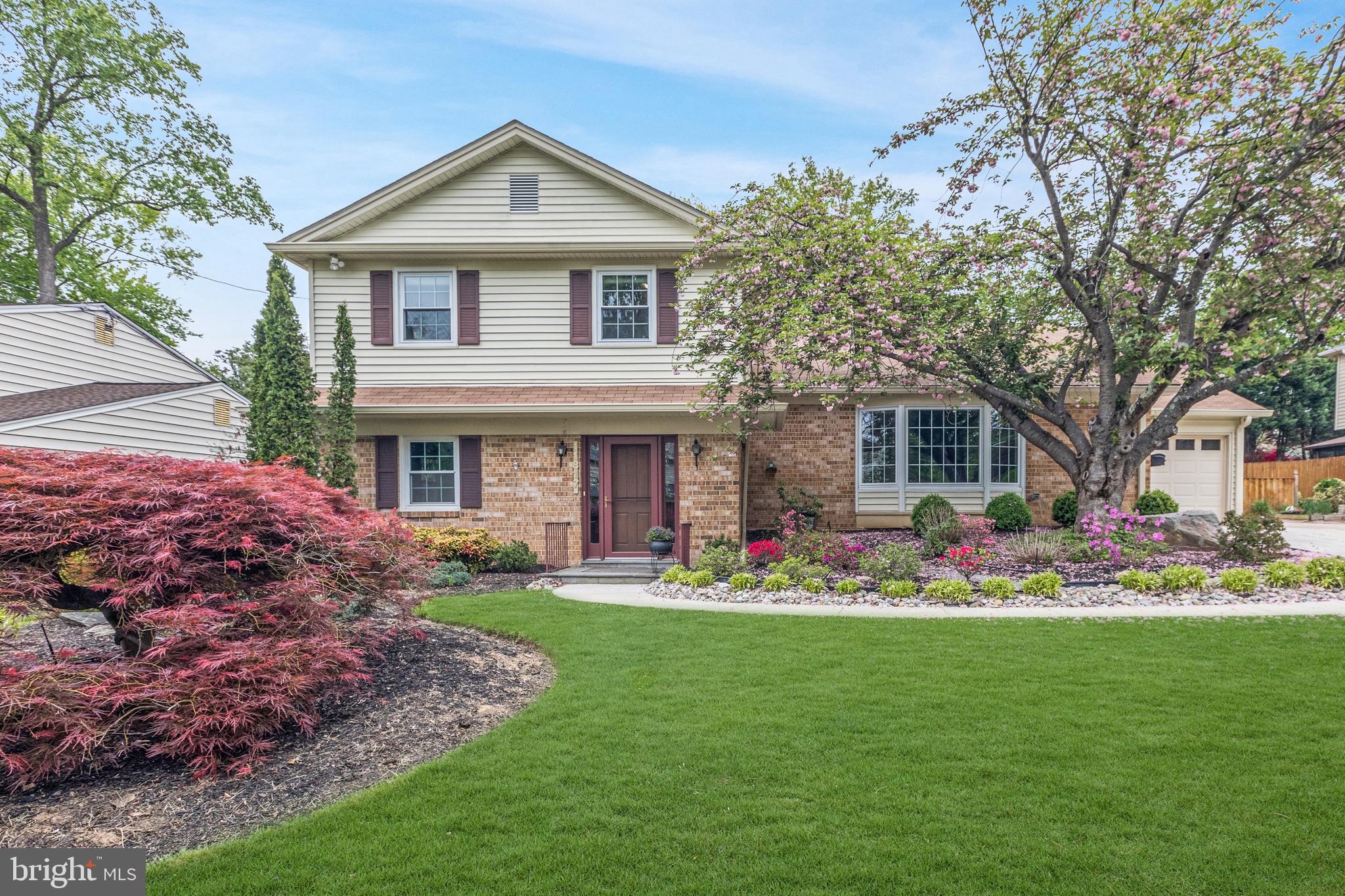 11817 Prestwick Road Potomac, MD 20854 - Photo 2 of 58 Gallery Image 2