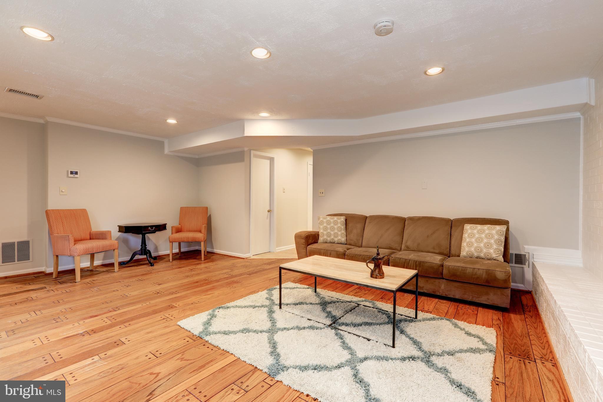 11817 Prestwick Road Potomac, MD 20854 - Photo 25 of 58 Gallery Image 25
