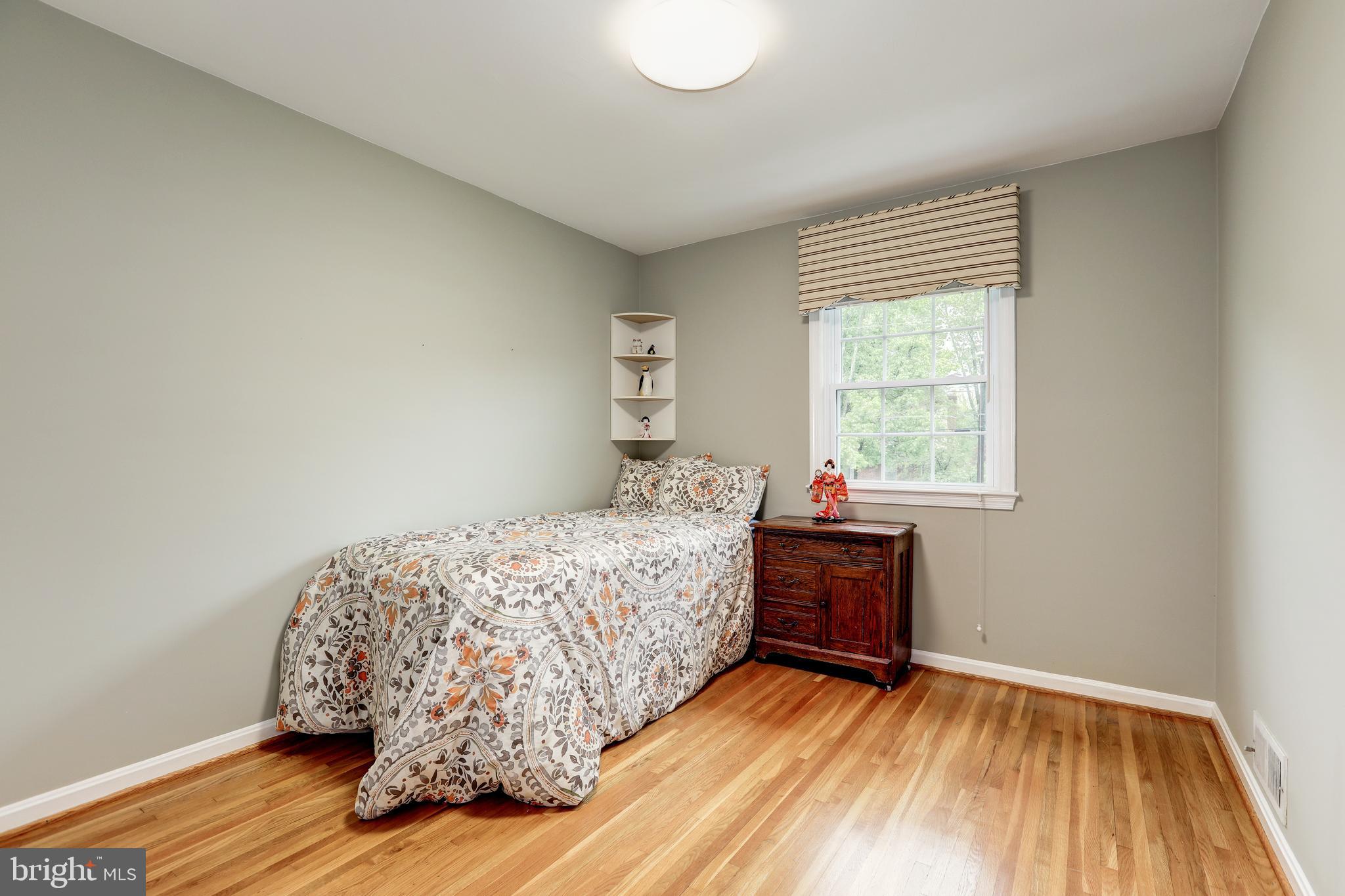 11817 Prestwick Road Potomac, MD 20854 - Photo 31 of 58 Gallery Image 31