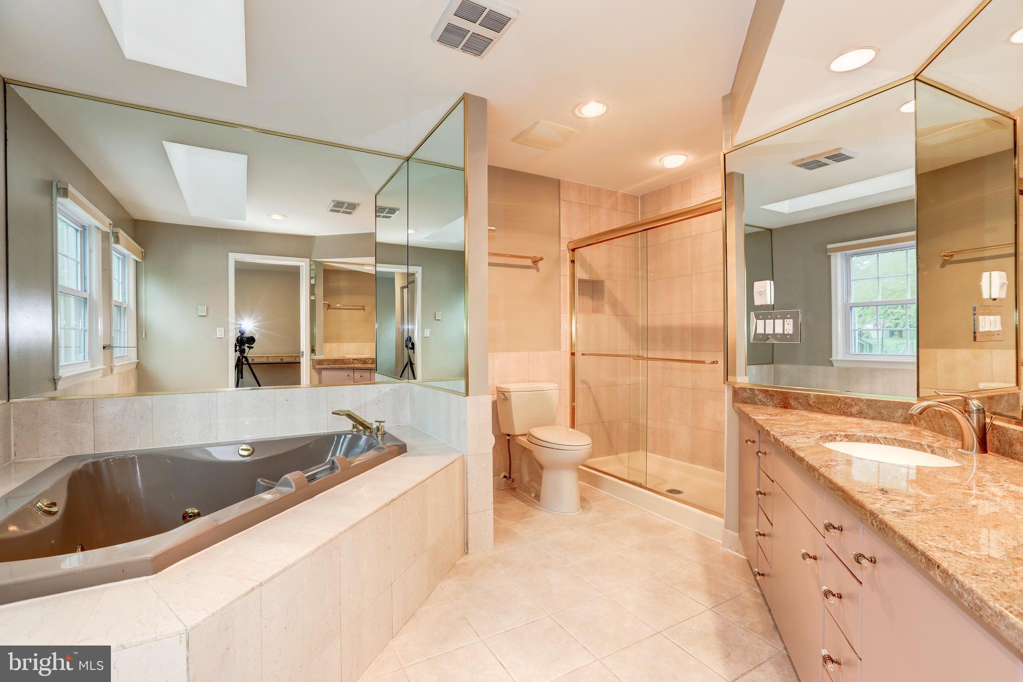 11817 Prestwick Road Potomac, MD 20854 - Photo 40 of 58 Gallery Image 40