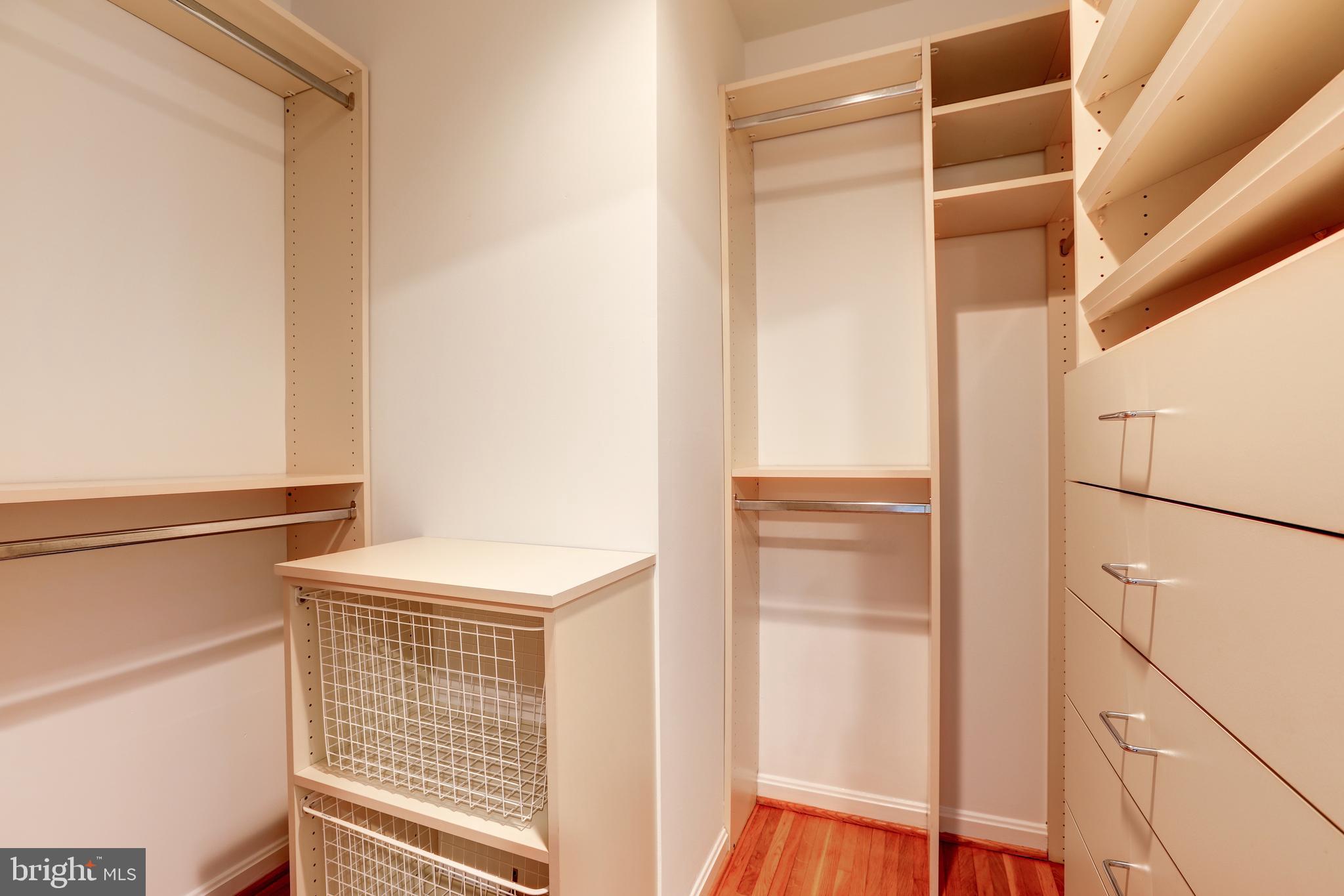 11817 Prestwick Road Potomac, MD 20854 - Photo 42 of 58 Gallery Image 42