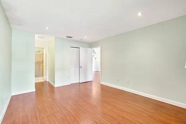 $2,600 | 351 Club Circle, Unit 207, Boca Raton, FL 33487