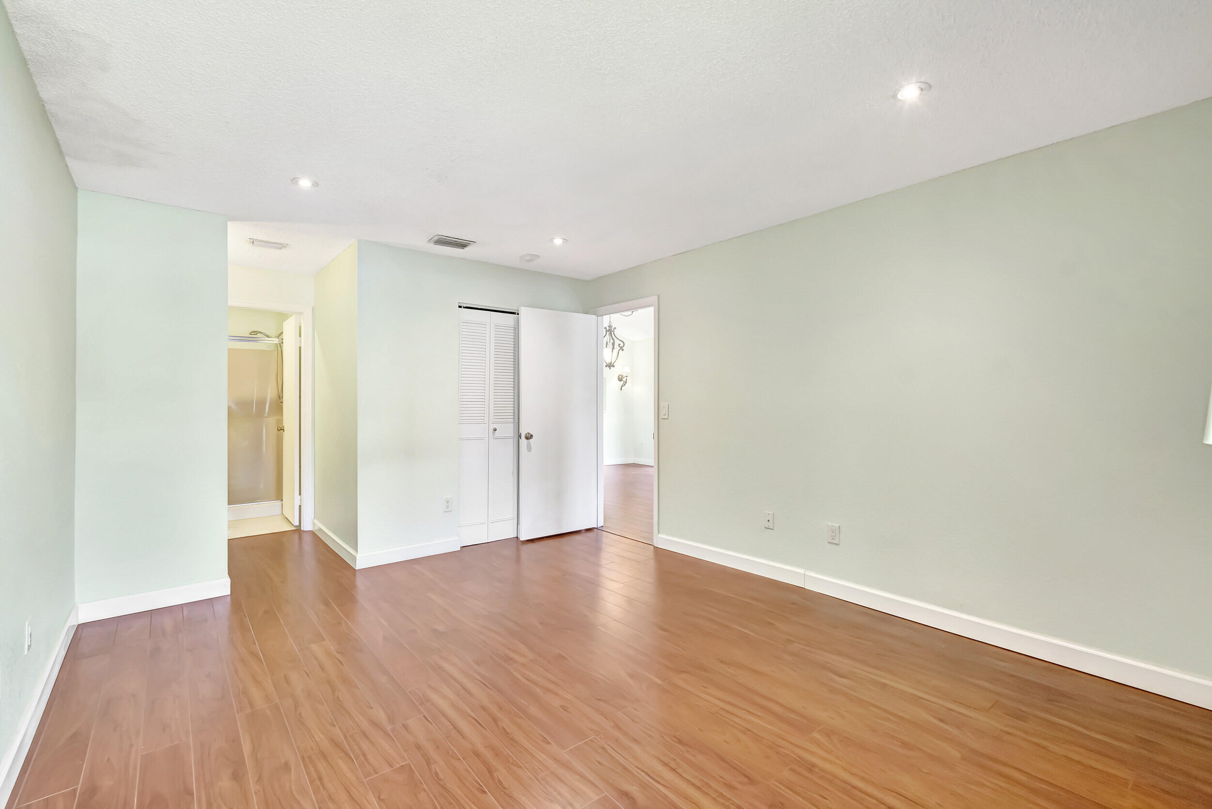 351 Club Circle, Unit 207 Boca Raton, FL 33487 - Photo 10 of 26 32_dsc_5619