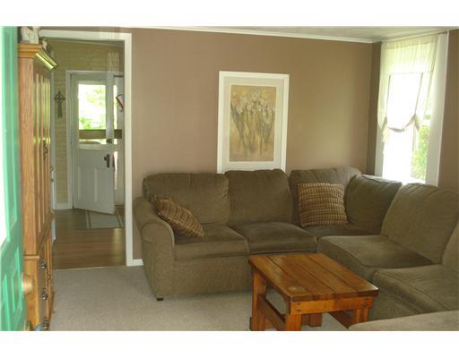 225 Brickyard Road Mars, PA 16046 - Photo 6 of 11 Living Room.
