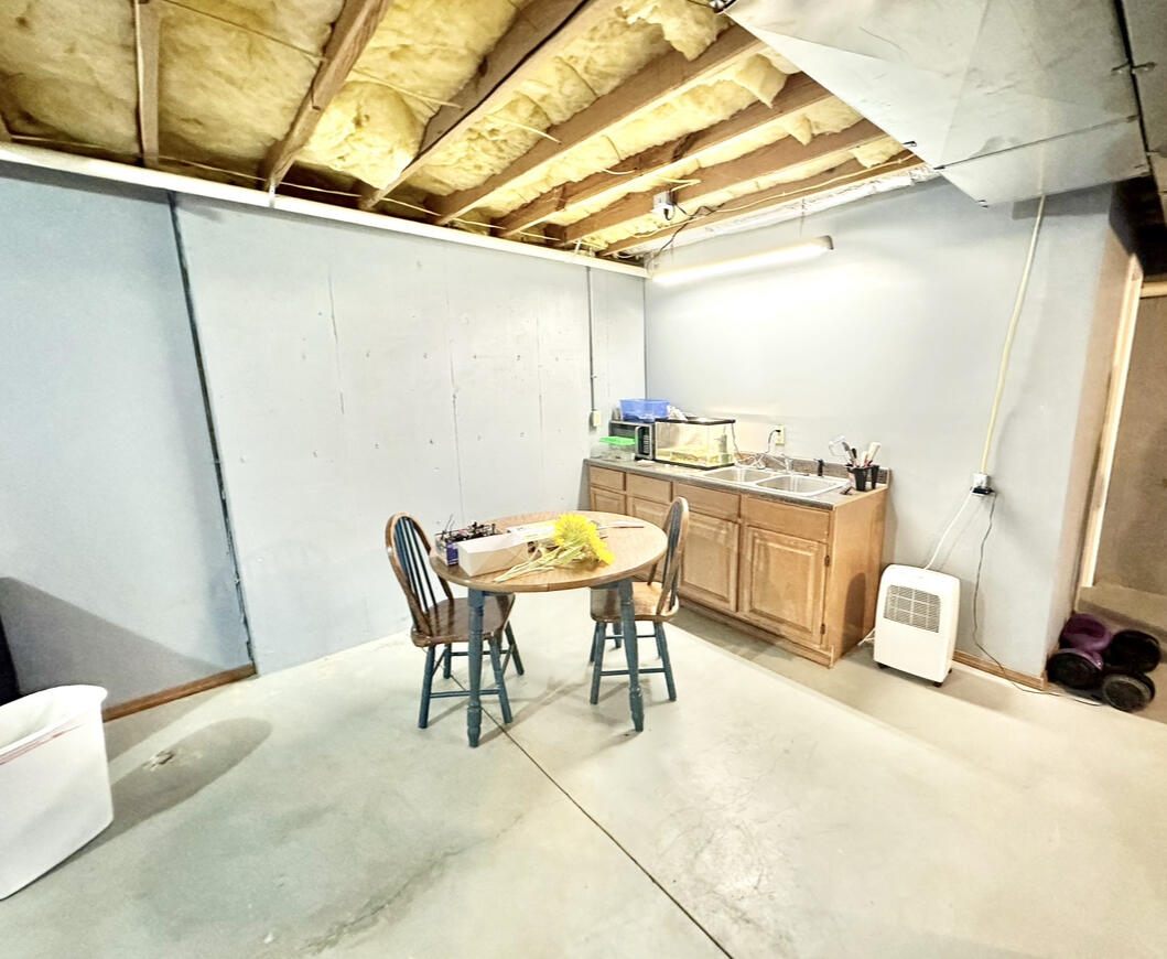 241 Grandview Lane Strunk, KY 42649 - Photo 20 of 28 A81B2CA7-B055-4DFA-ADD0-19B3A321481F