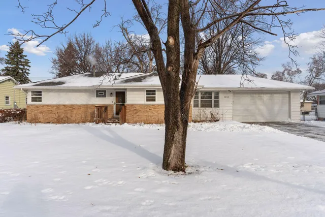 $374,900 | 9858 93rd Place North, Maple Grove, MN 55369