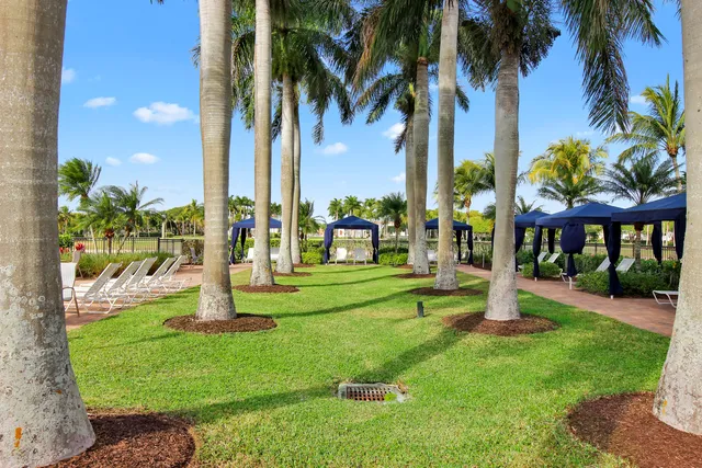 $785,000 | 9022 Dupont Place, Wellington, FL 33414