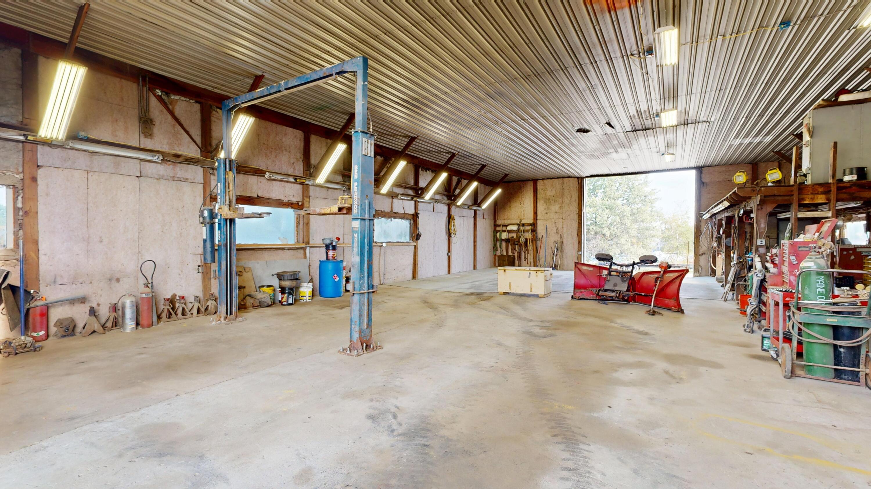 1225 Sabattus Street Lewiston, ME 04240 - Photo 7 of 26 1225-Sabattus-Street-09182025_093441