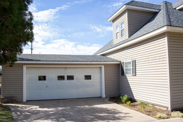 $170,000 | 620 South 3rd Street, Texhoma, TX 73960