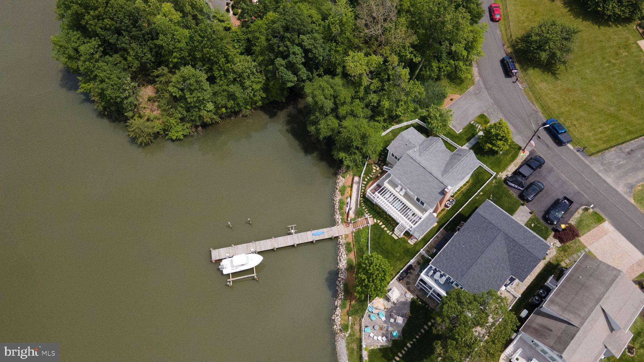 3930 Cove Road Edgewater, MD 21037 - Photo 3 of 37 Gallery Image 3