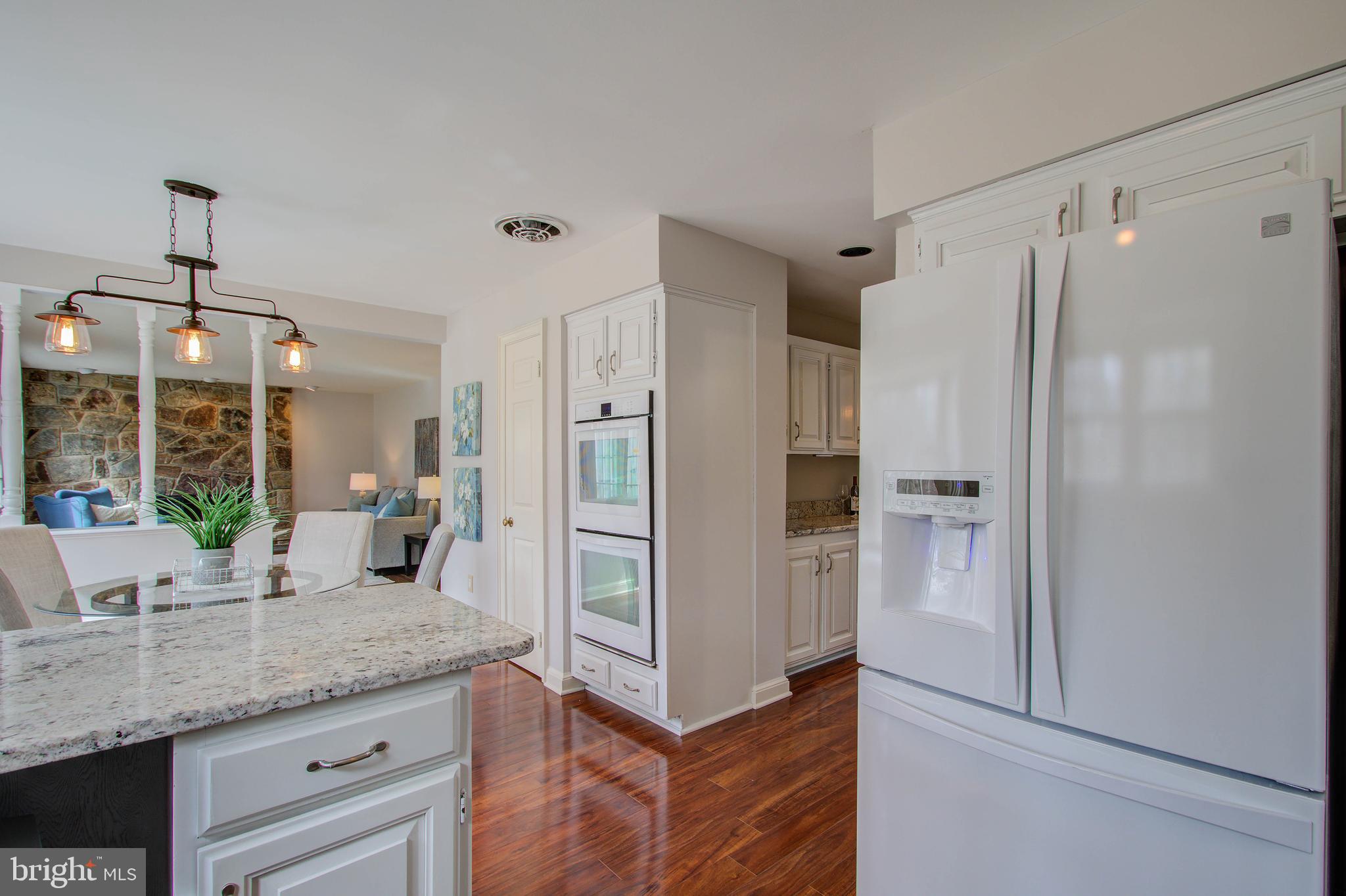7008 Greentree Road Bethesda, MD 20817 - Photo 12 of 39 Kitchen
