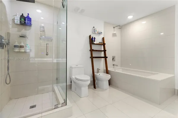 $6,300 | 1300 South Miami Avenue, Unit 2001, Miami, FL 33130