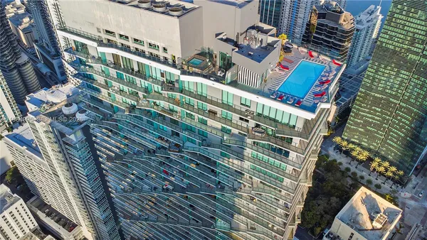 $6,300 | 1300 South Miami Avenue, Unit 2001, Miami, FL 33130